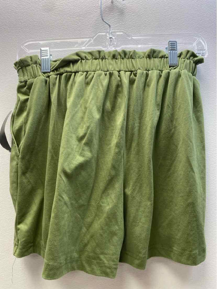 FULL CIRCLE TRENDS Size L Shorts