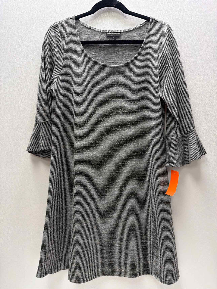 CONNECTED Size 6 Dress