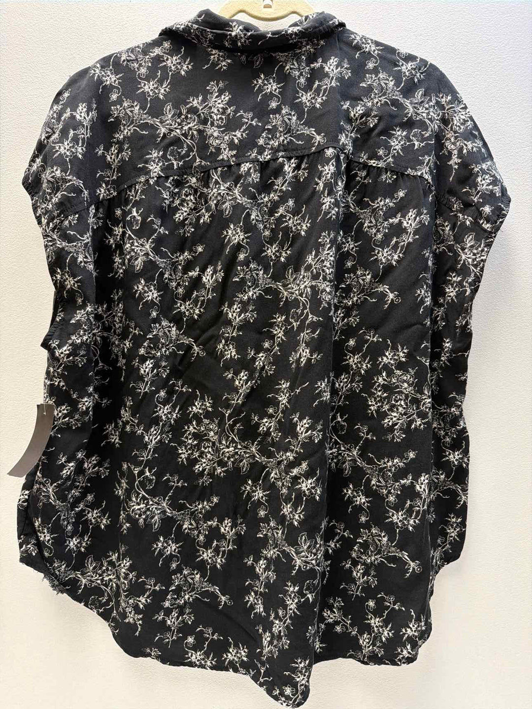 TORRID Size 2 Blouse