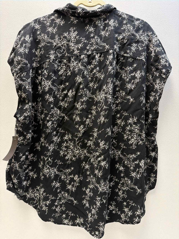 TORRID Size 2 Blouse