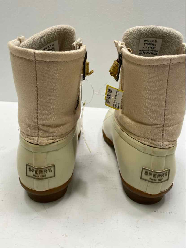Sperry 7.5 Boots