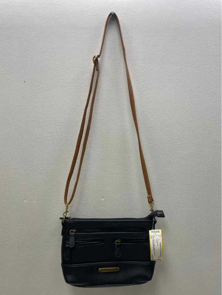 STONE MOUNTAIN Crossbody