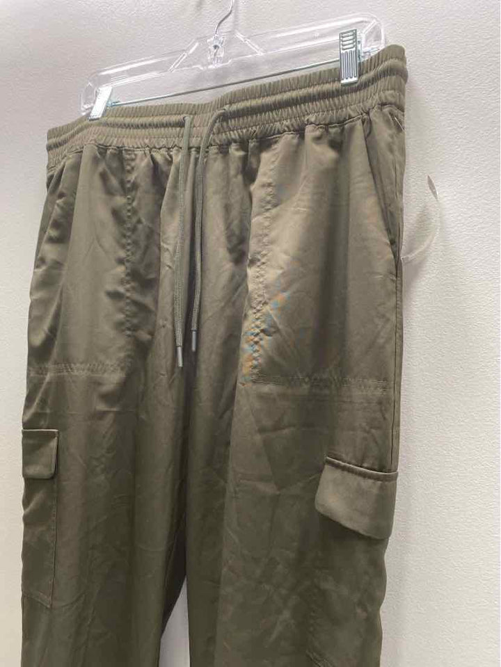 Old Navy Size L Joggers