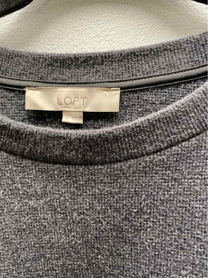 Loft Size XL Sweatshirt