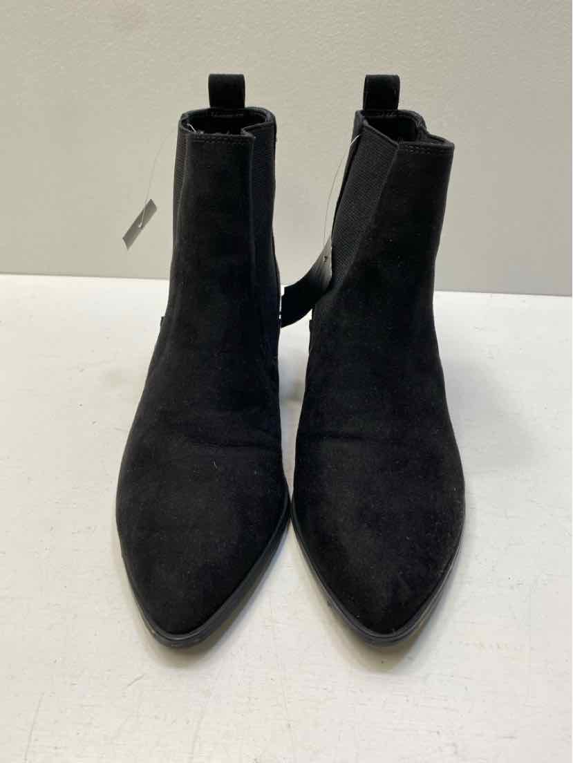 nine west 7.5 Booties
