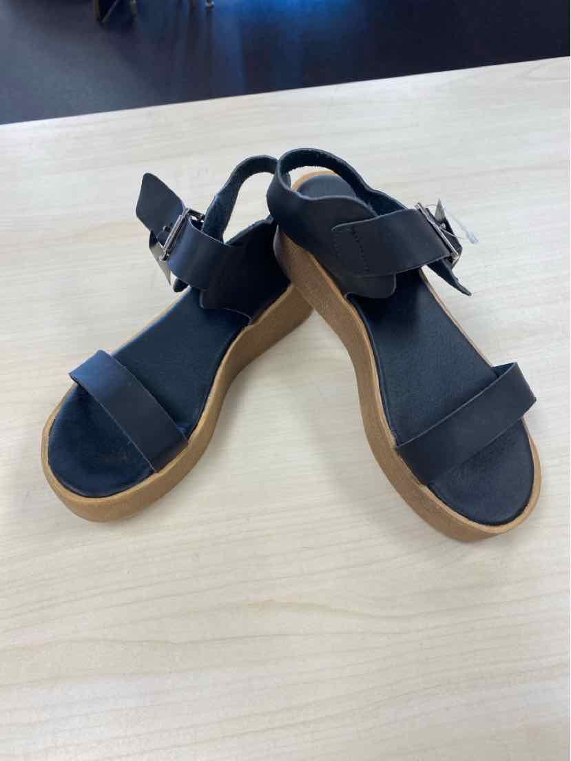 cato 7 Sandals