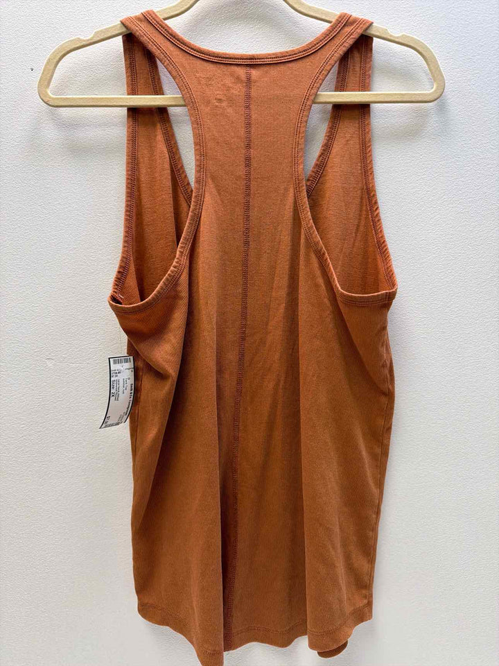 Universal Thread Size 2X Tank Top