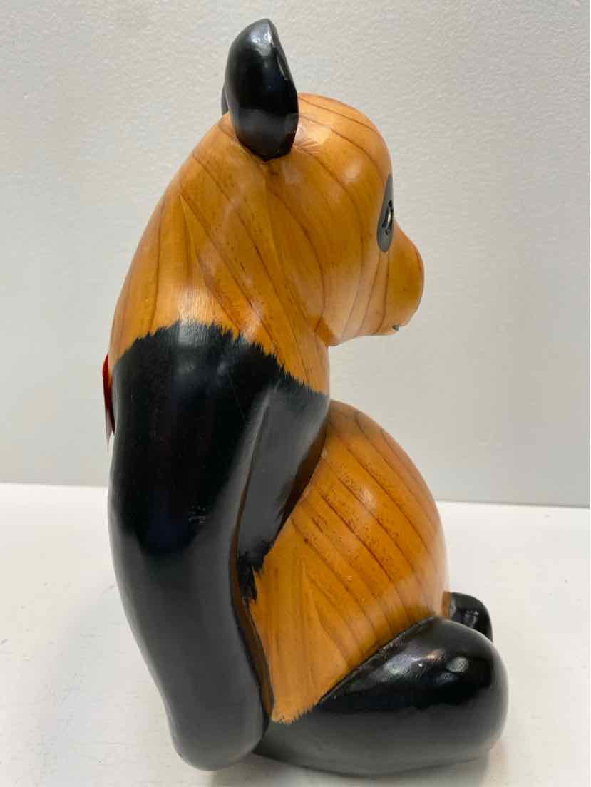 Sarried Figurine
