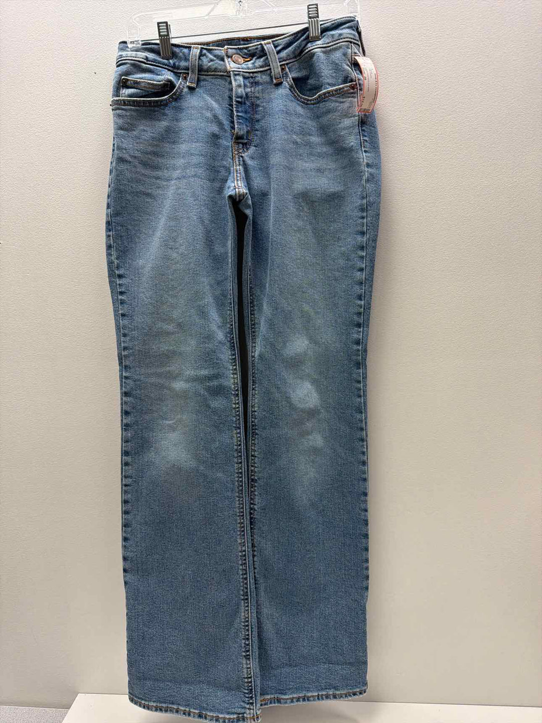 levi Size 28 Jeans