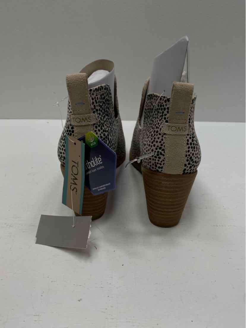 Toms 7.5 Booties