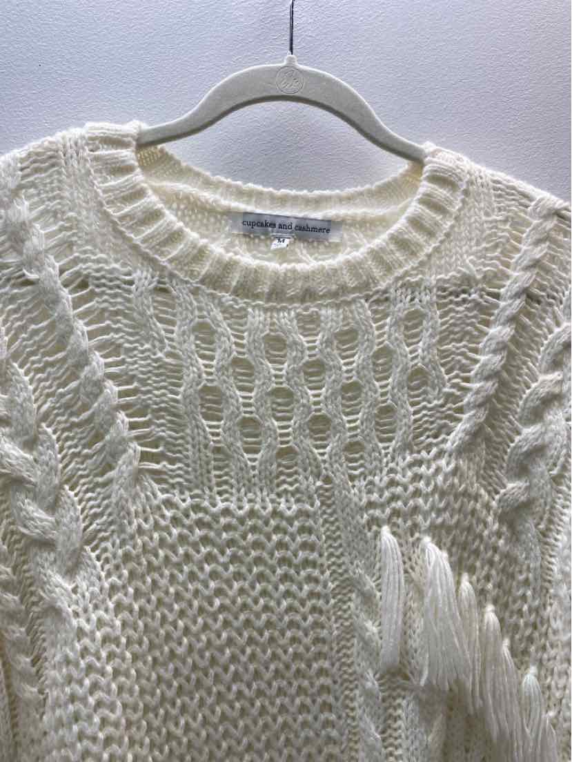 Cupcakes & Cashmere Size M Sweater