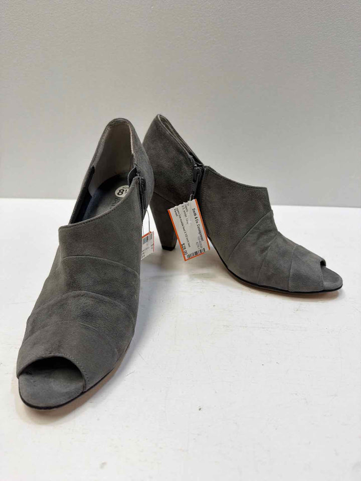 Vaneli 8.5 Heels