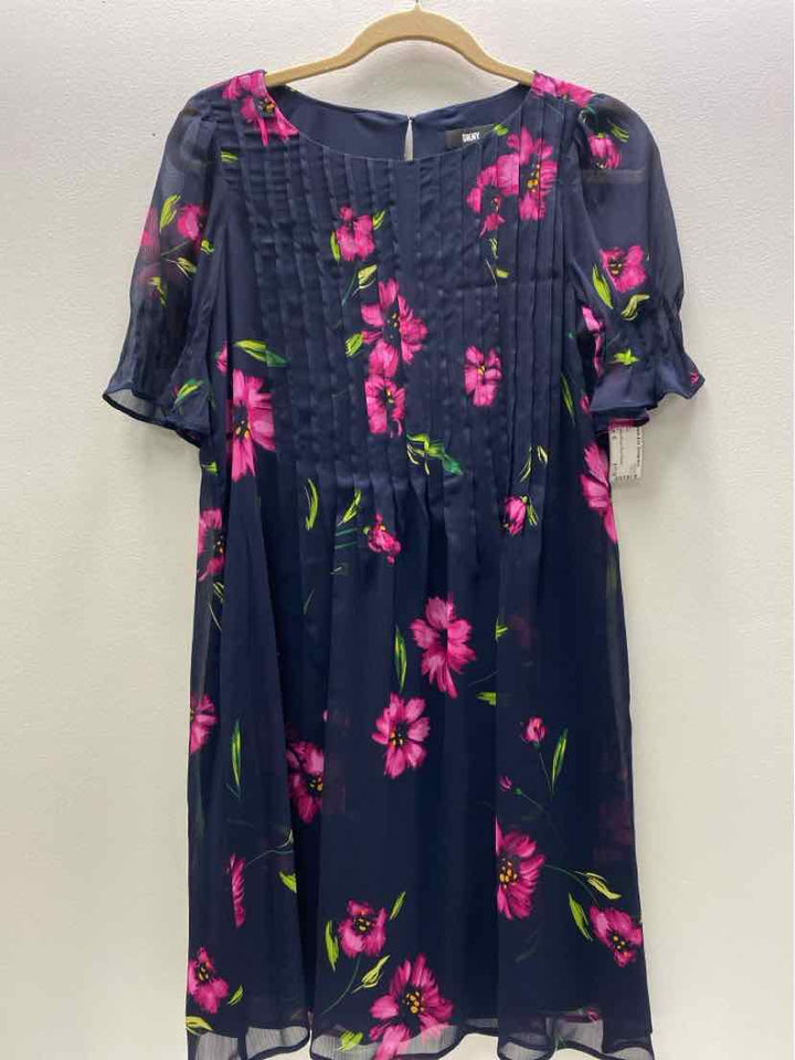 DKNY Size 6 Dress