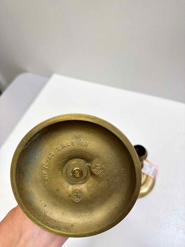 Candle holder