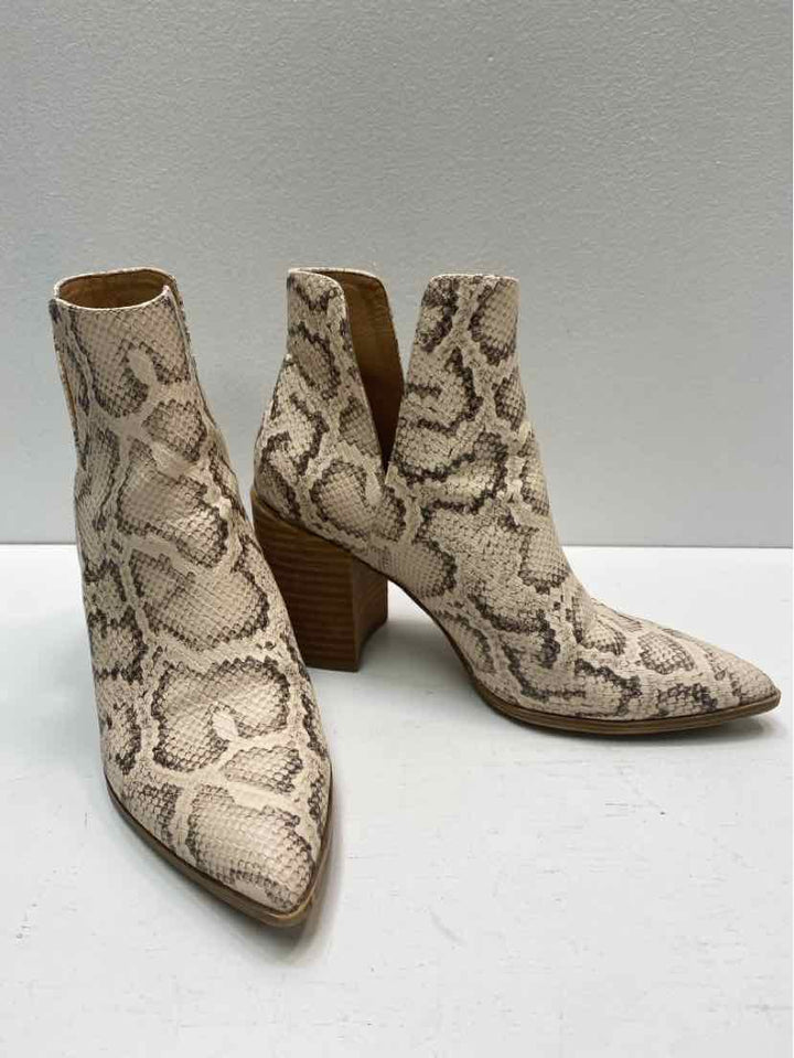 steve madden 7.5 Booties