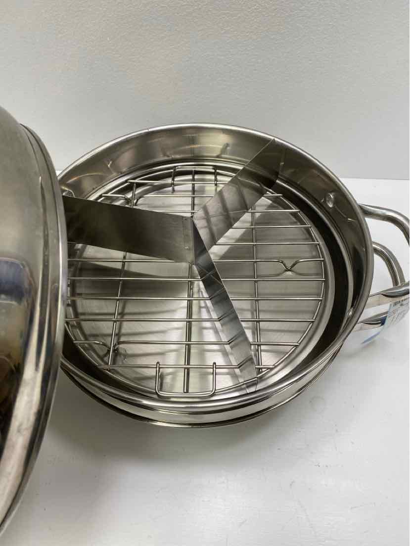 Wolfgang Puck Pot