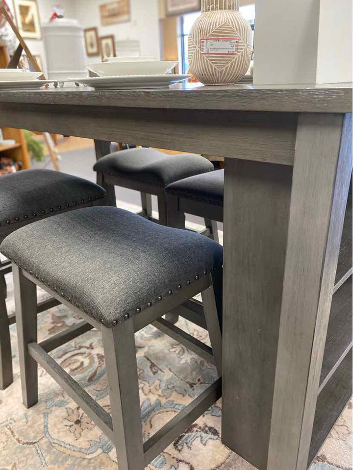 ASHLEY dining room set