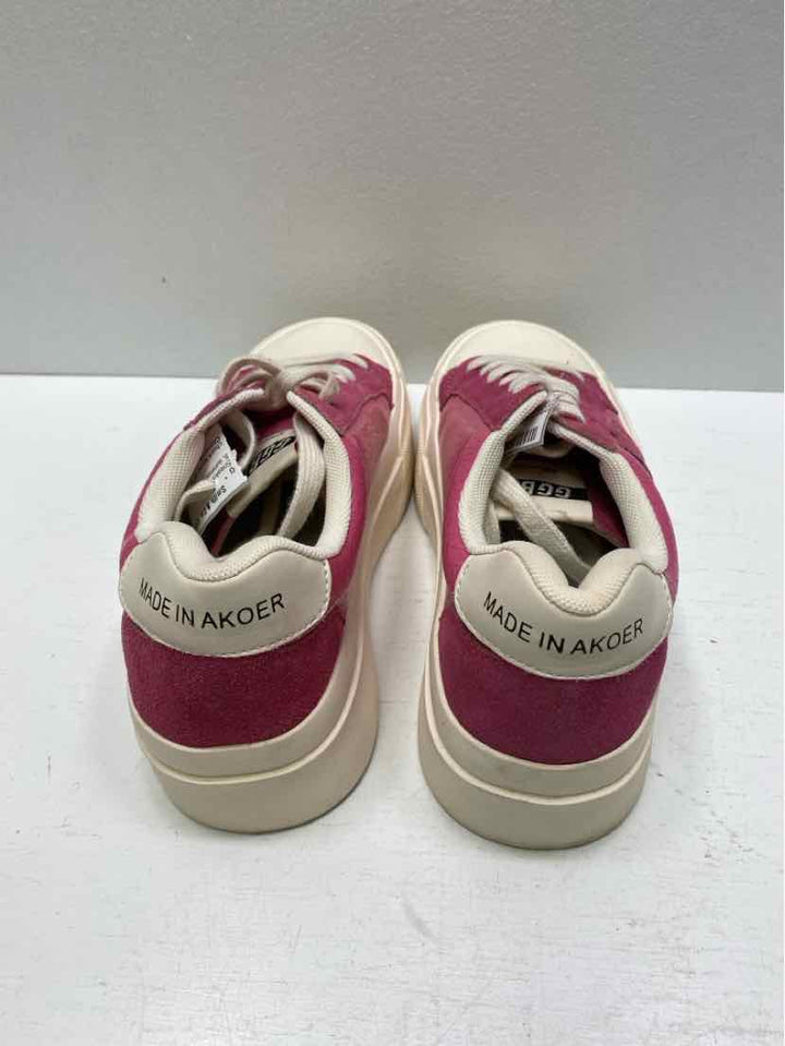 Converse 8 Sneakers