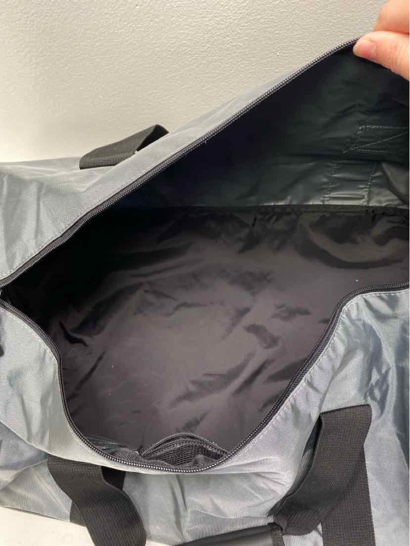 Gap Duffle Bag