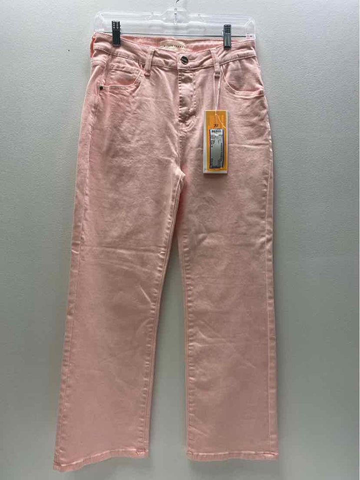 RISEN Size 9 Jeans