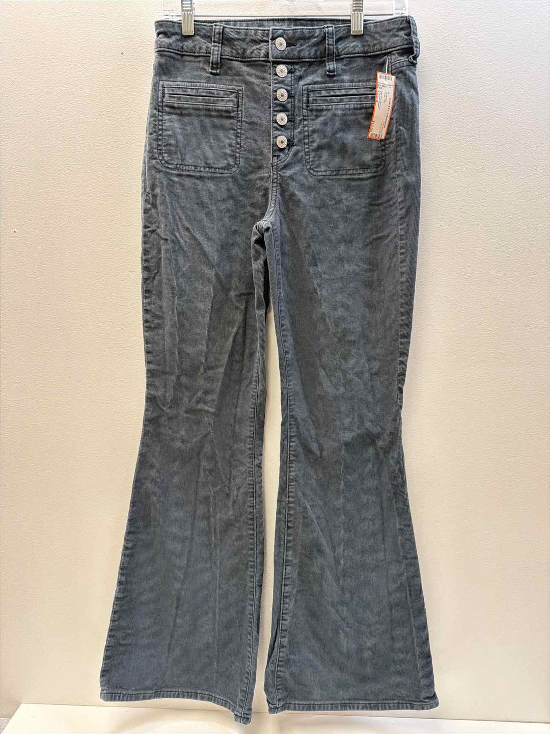 American Eagle Size 6 Corduroy