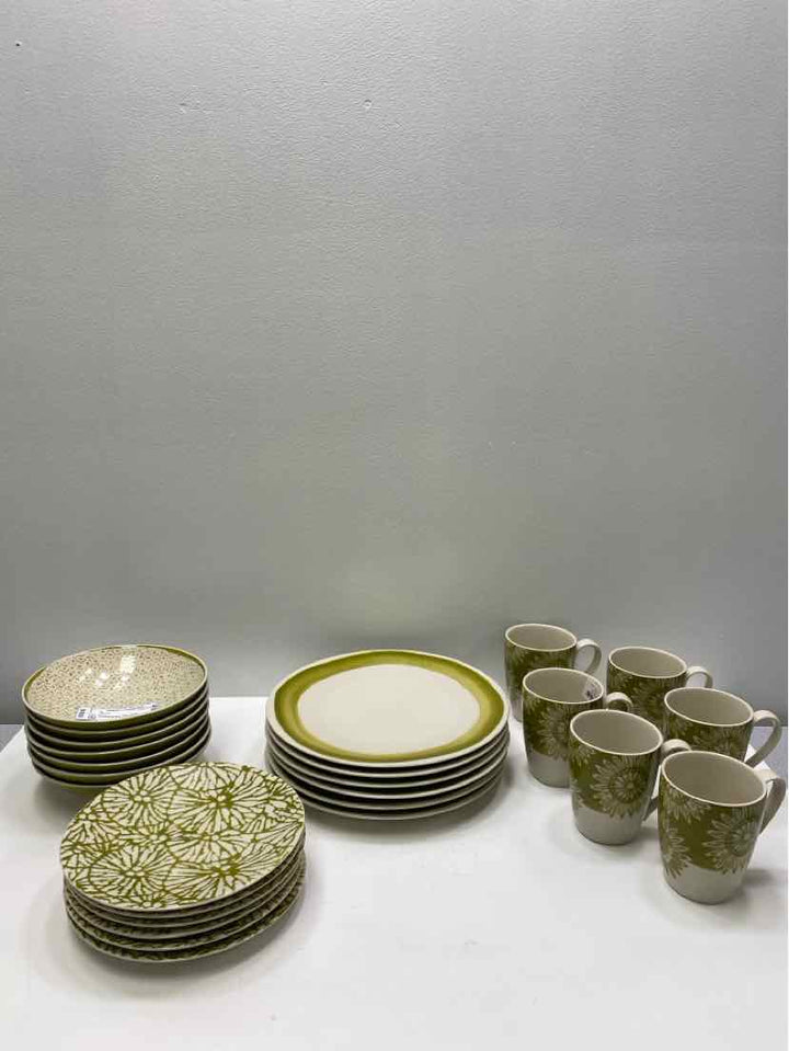 Lenox dish set