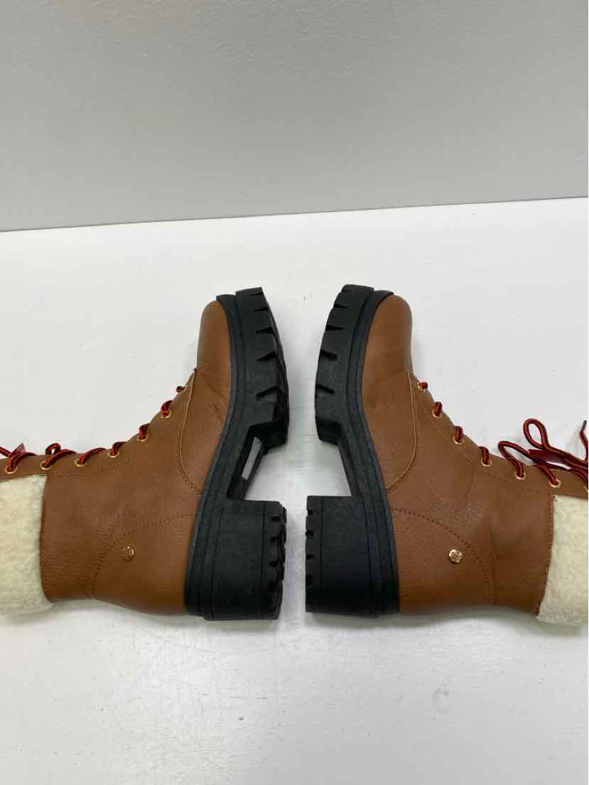 JUICY COUTURE 8 Boots