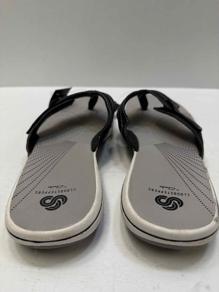 Clarks 8.5 Sandals
