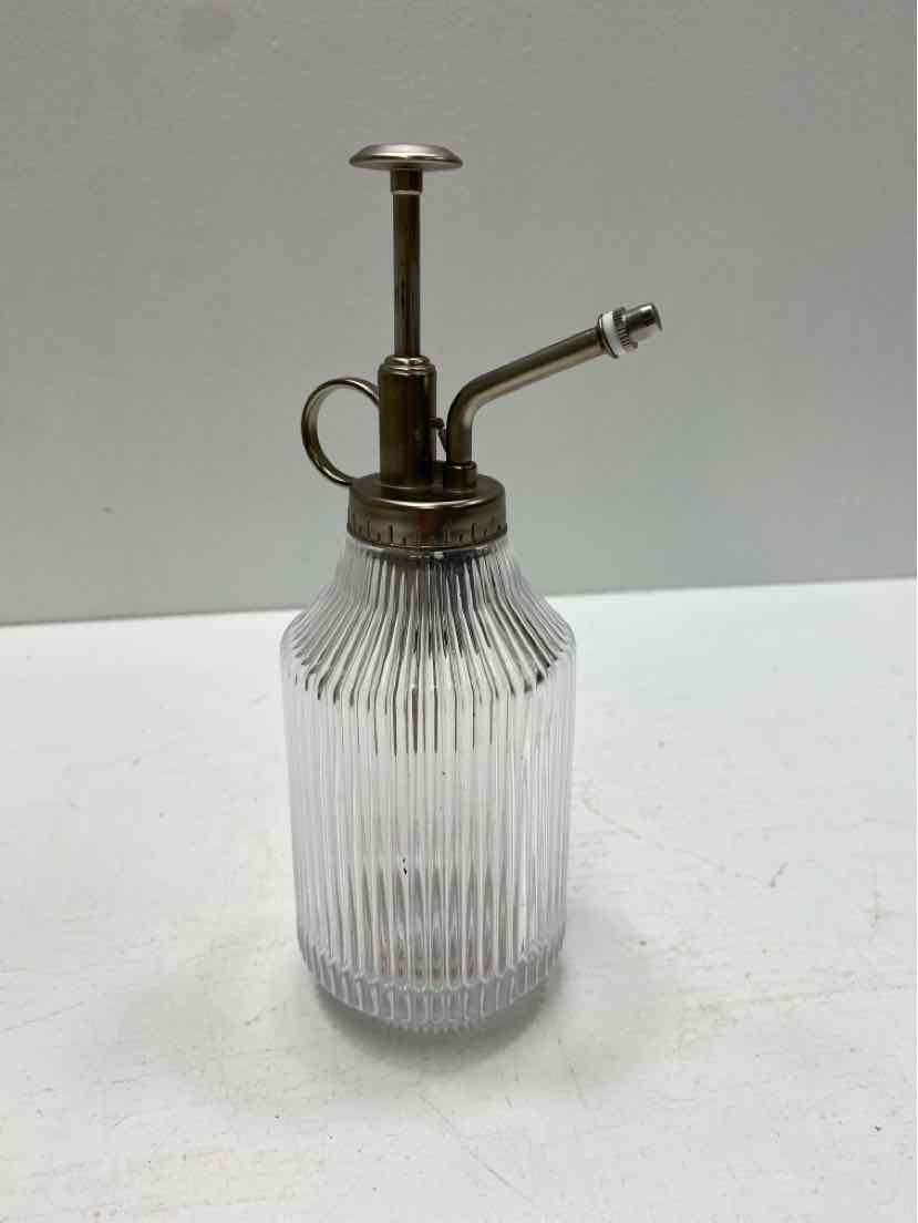 soap dispenser