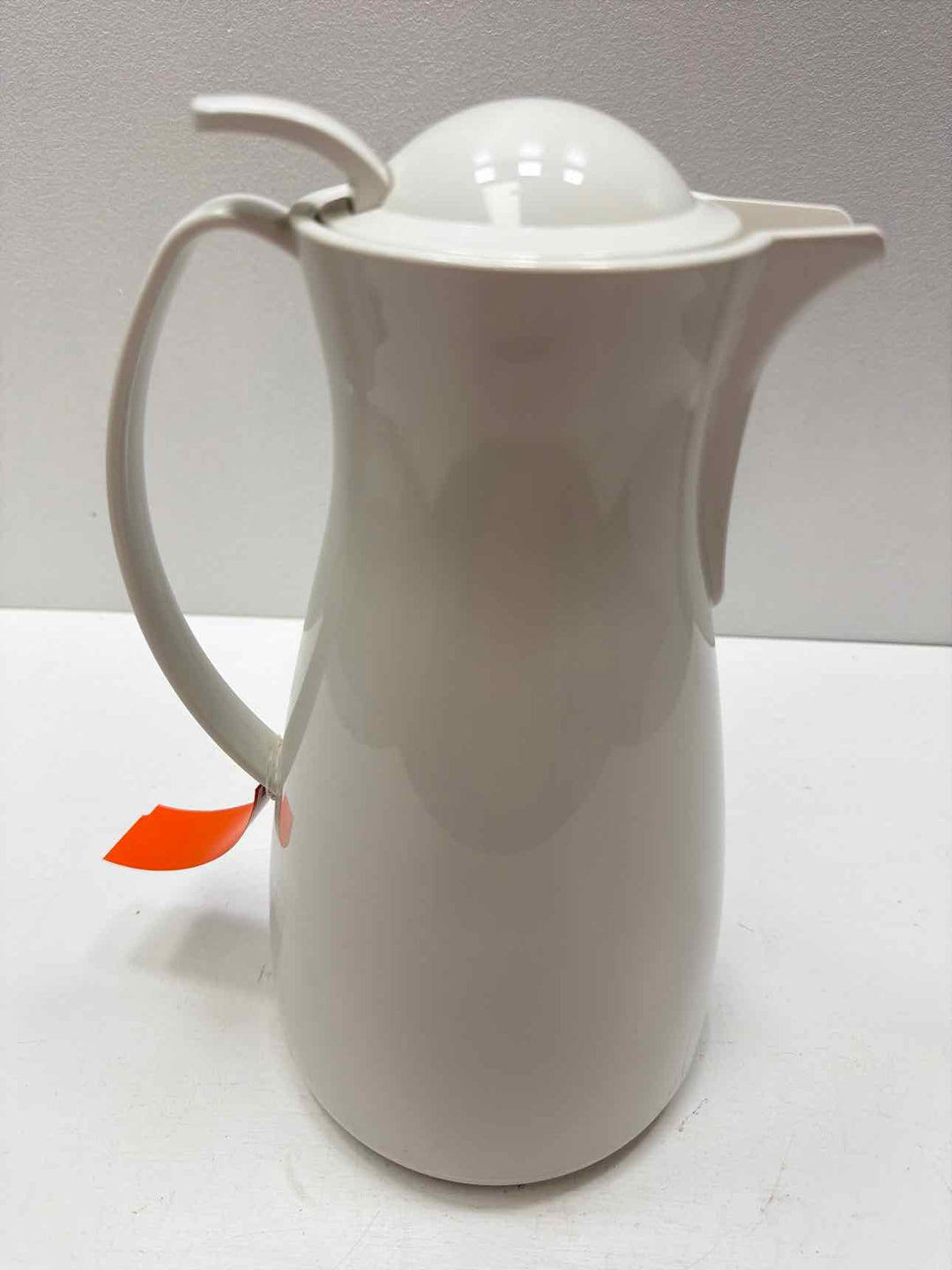 PAMPERED CHEF Carafe