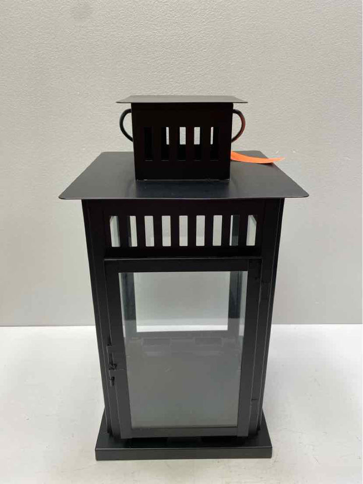 Candle holder