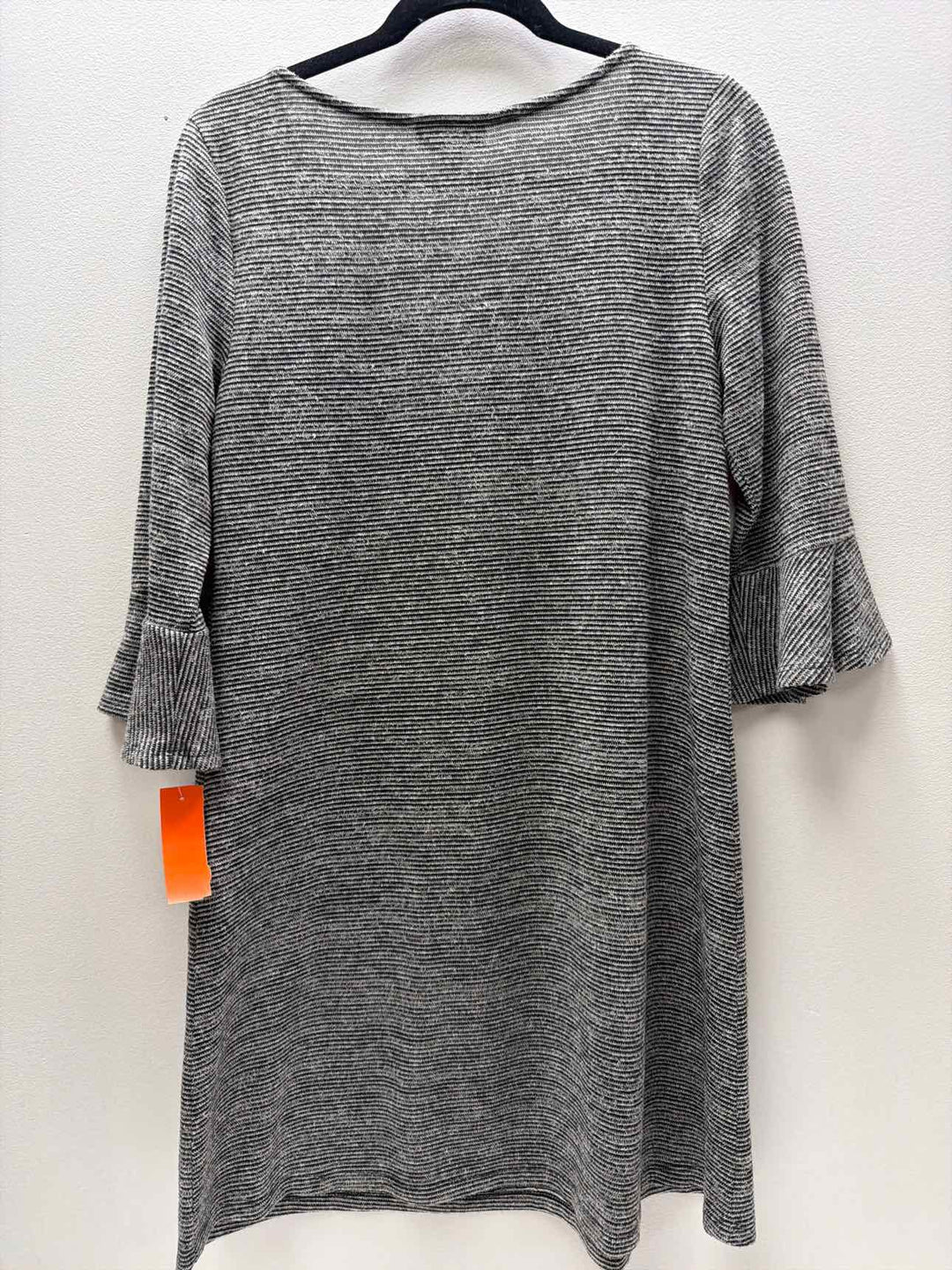 CONNECTED Size 6 Dress