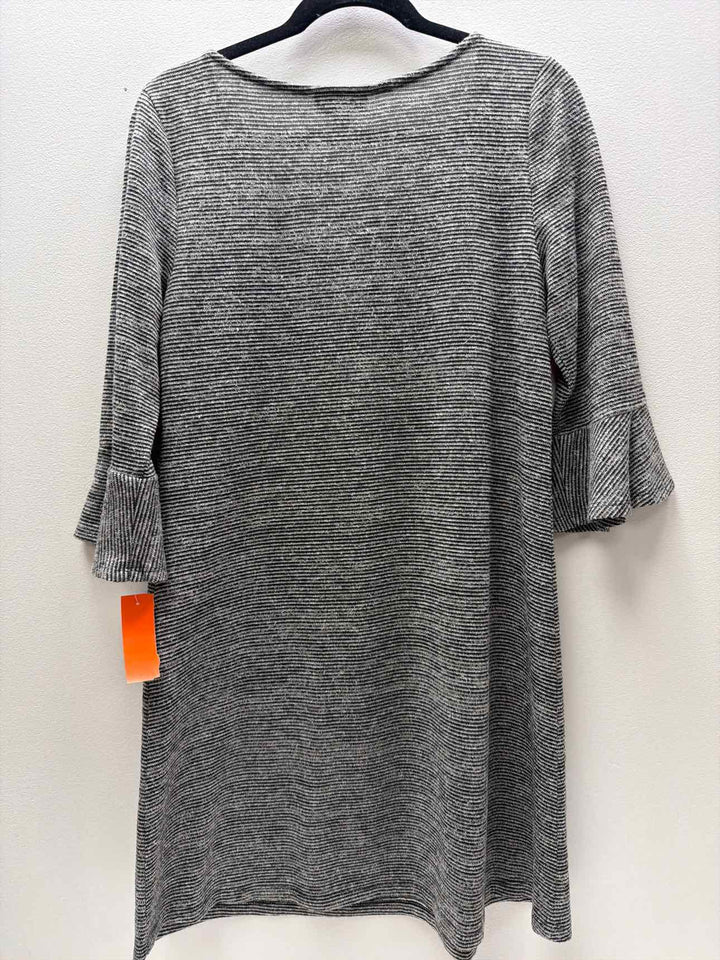 CONNECTED Size 6 Dress