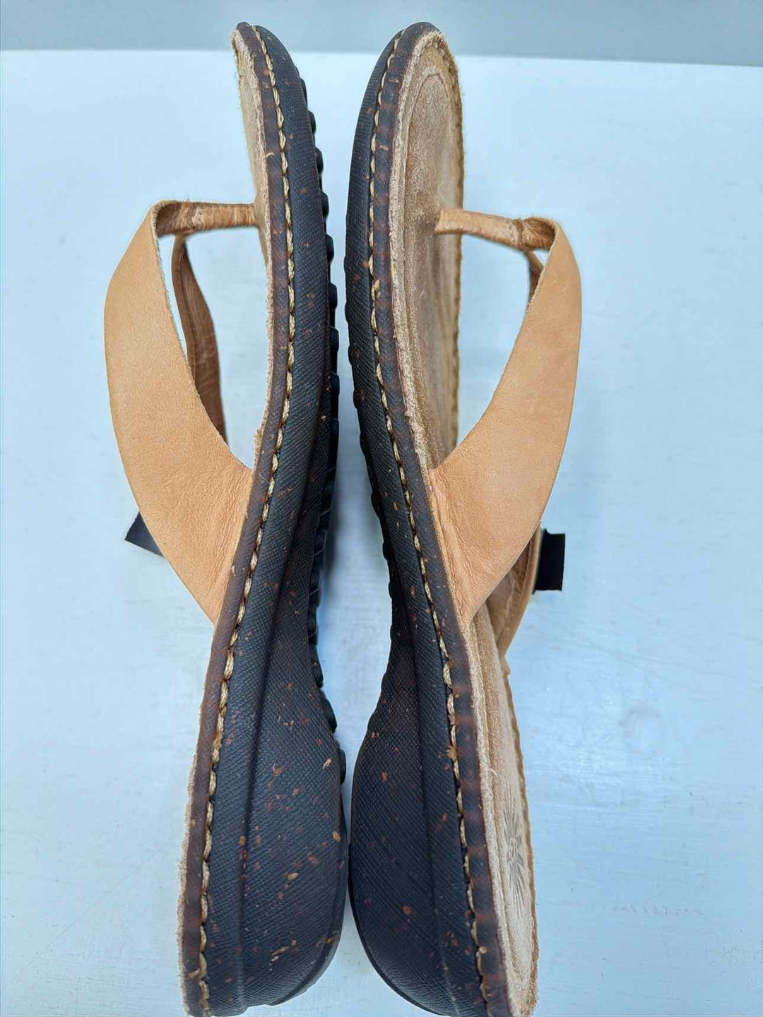 ugg 10 flip flops