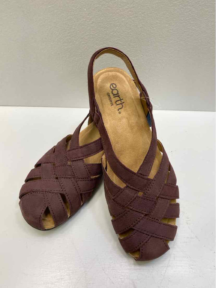 earth 8 slip on