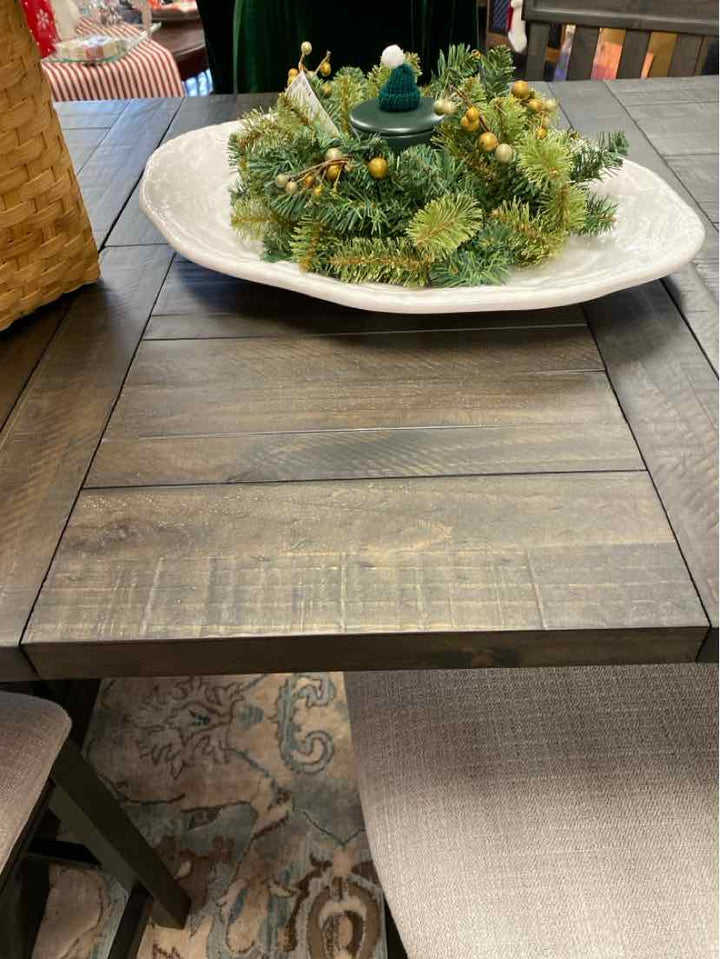 havertys Table set