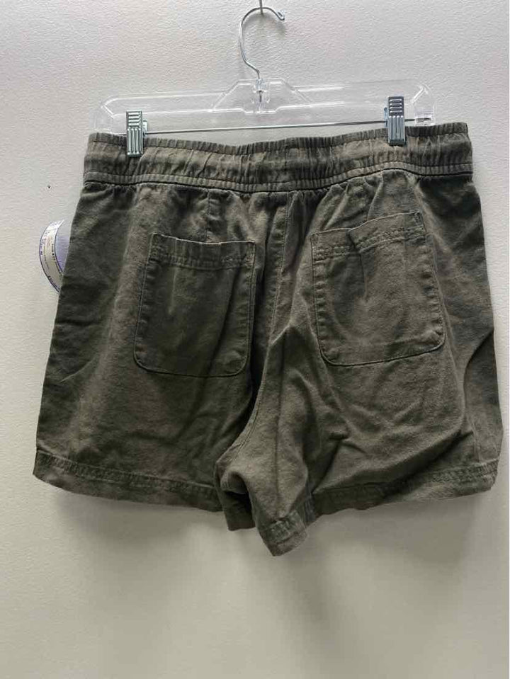 Gap Size M Shorts