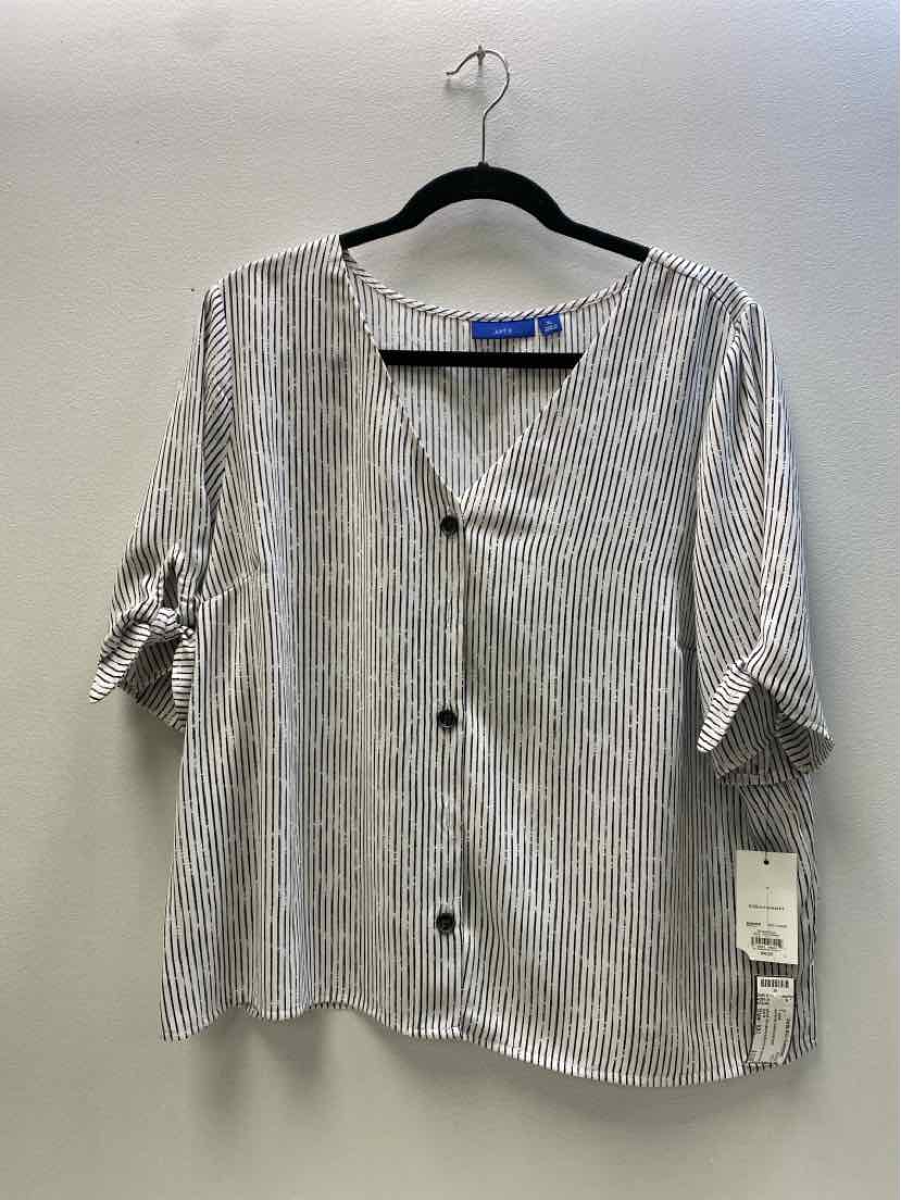 Apt 9 Size XXL T-shirt