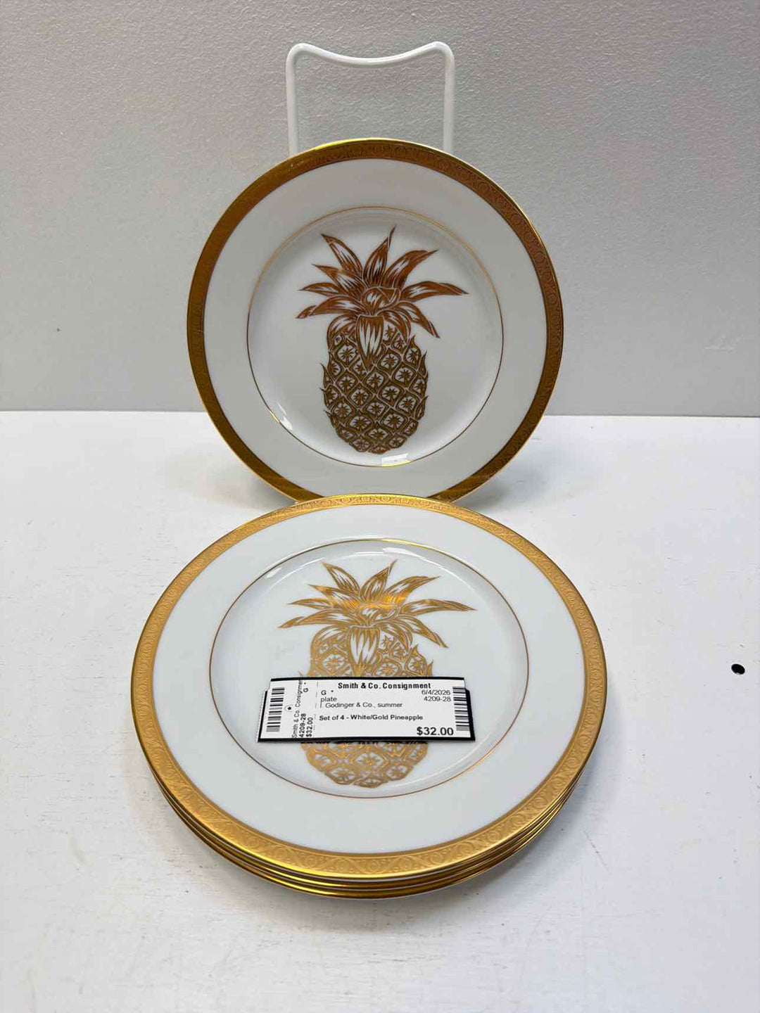 I. Godinger & Co. plate
