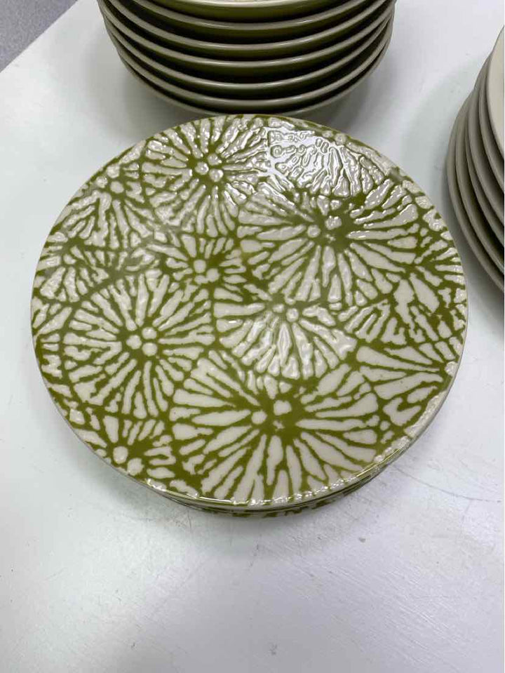 Lenox dish set