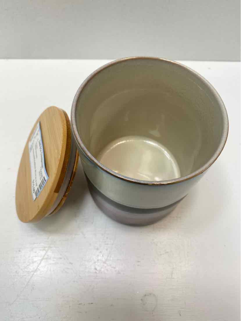 Natural Elements canister