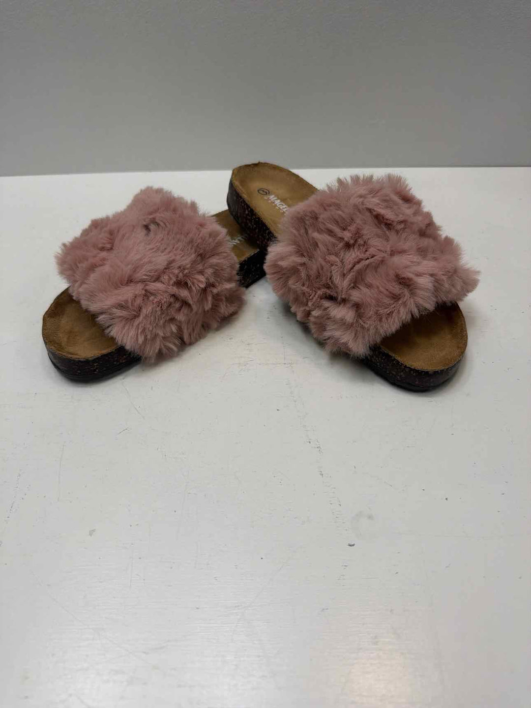 magellan 7/8 Slippers