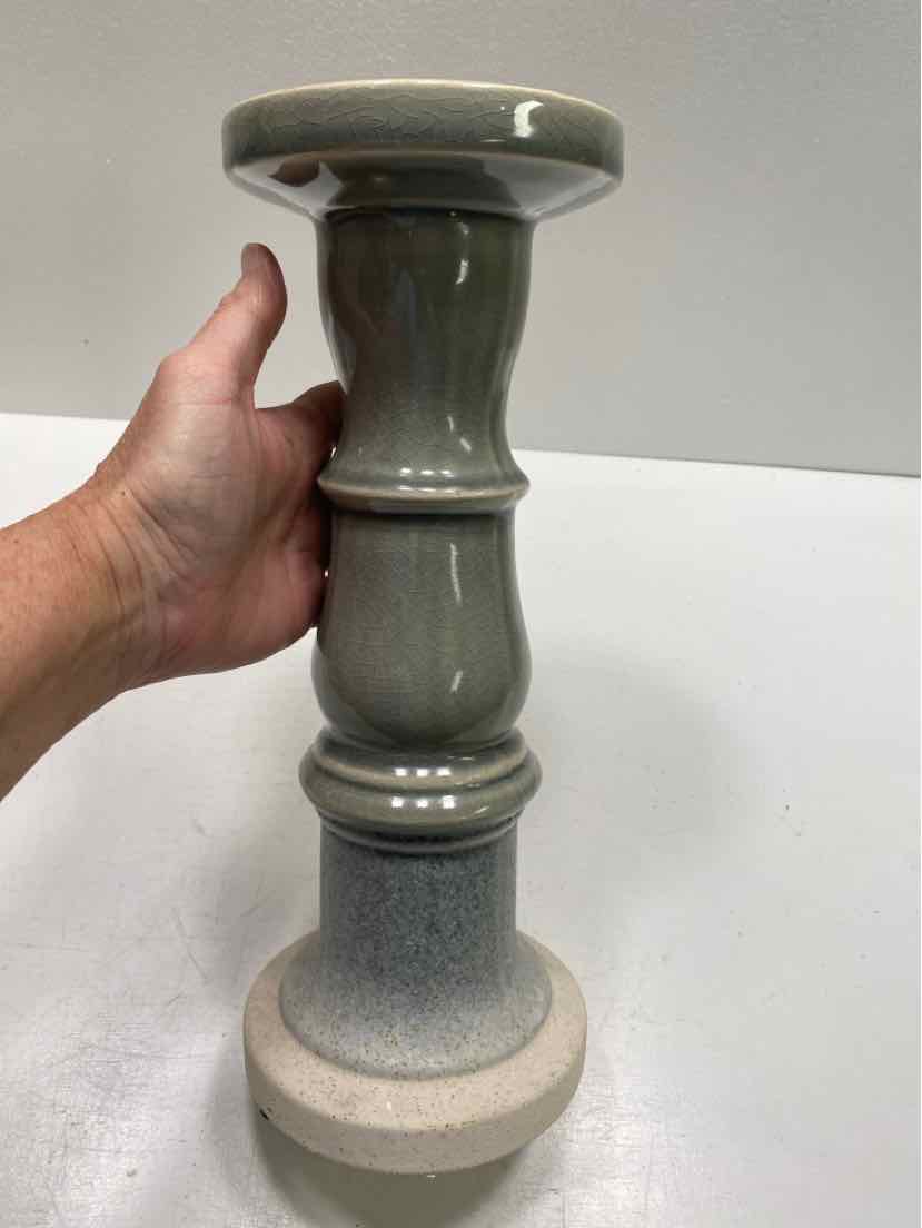 accent prone Candleholder(s)