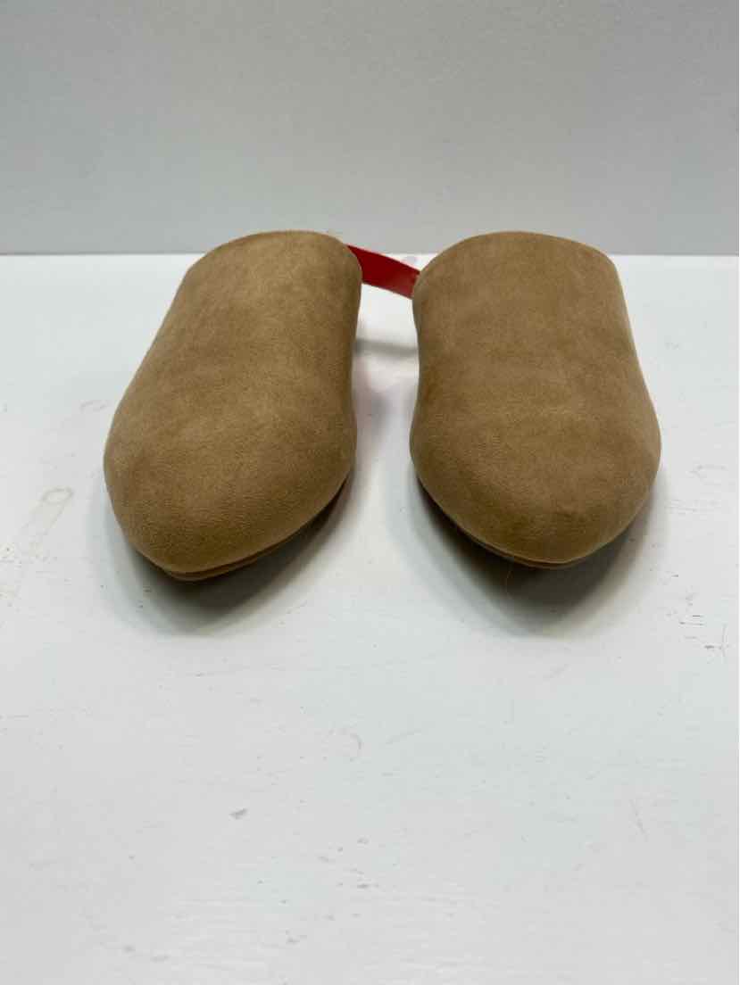 Universal Thread 7 Mules