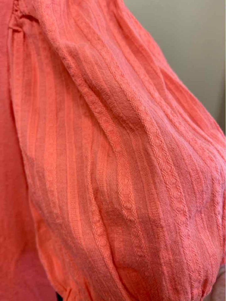 CROWN & IVY Size L Dress Top