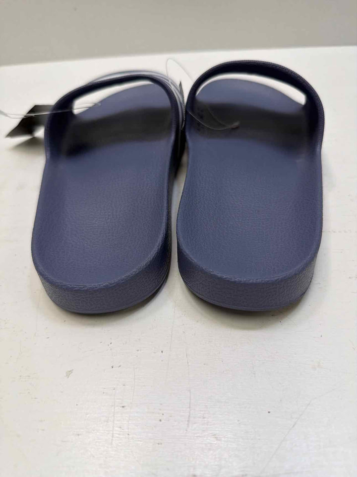 Adidas 8 slides