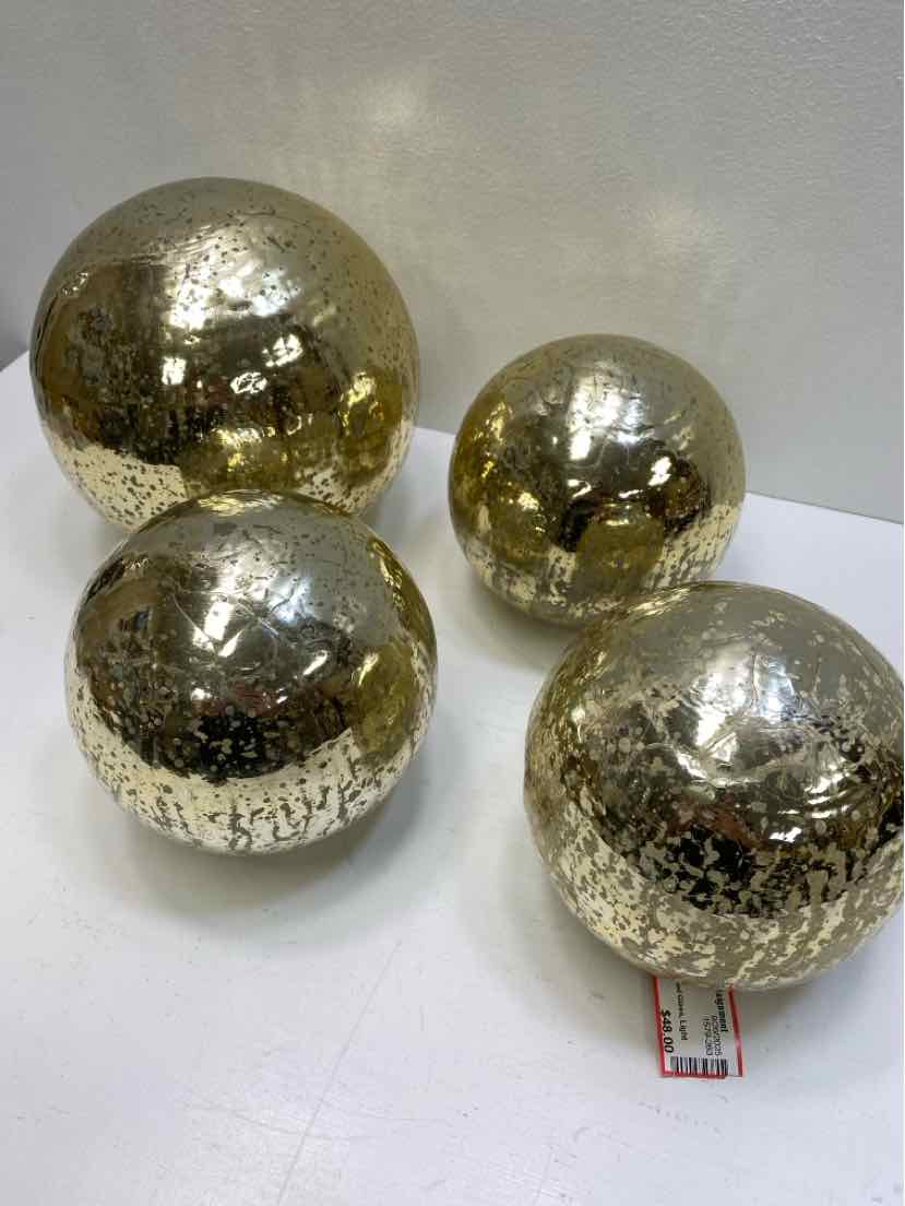 DECORATIVE BALLS
