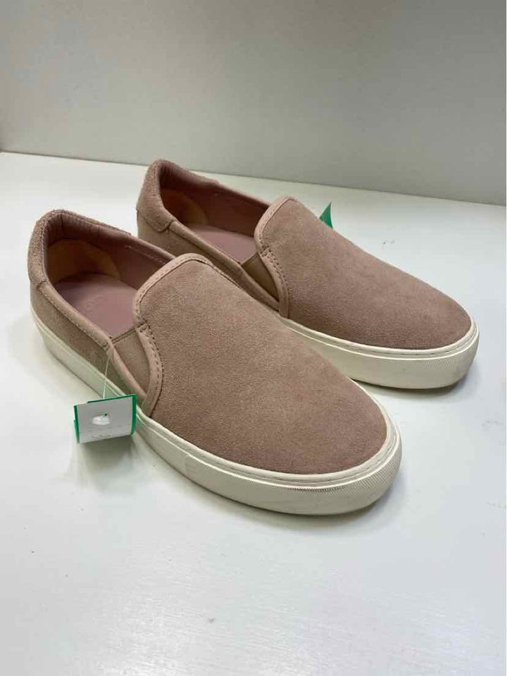 ugg 8.5 slip on