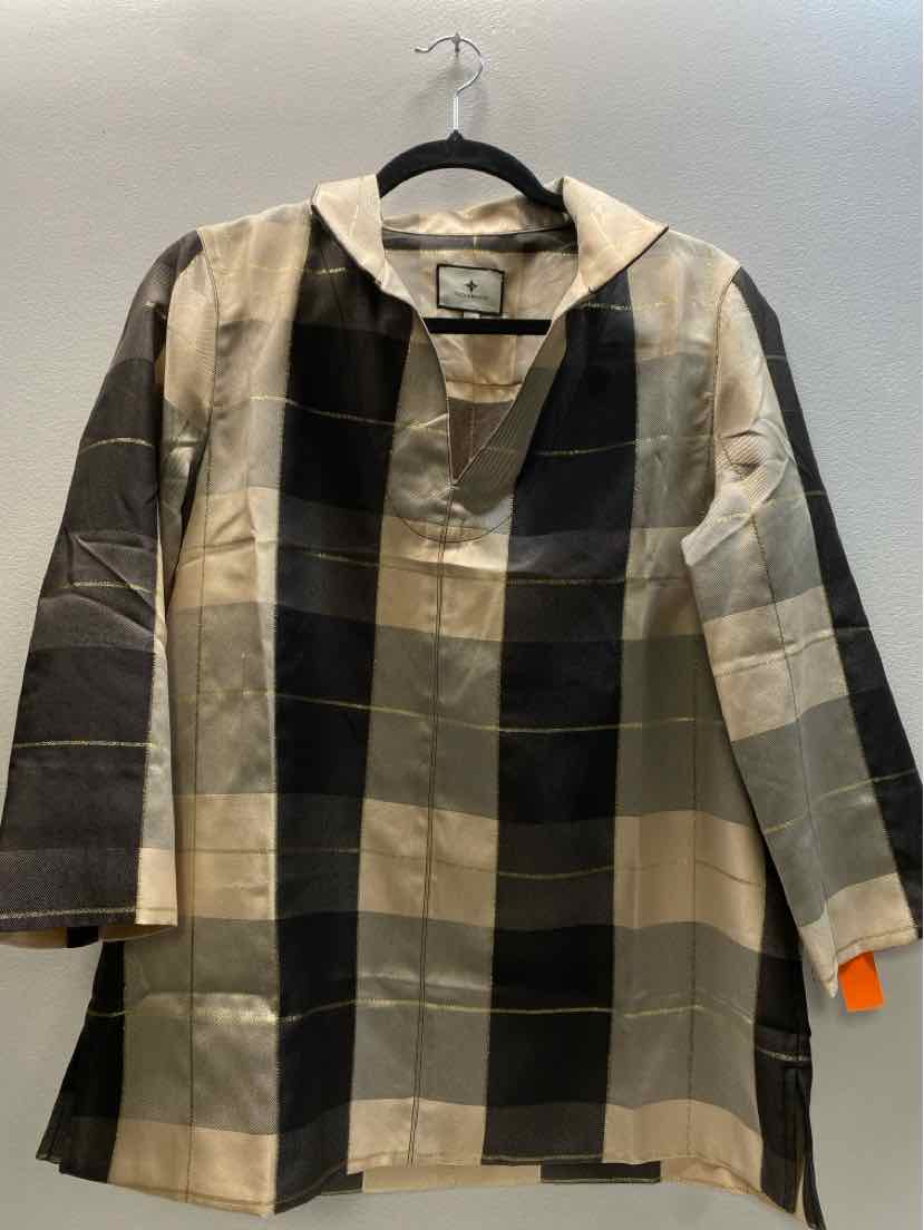 Tuckernuck Size M Blouse
