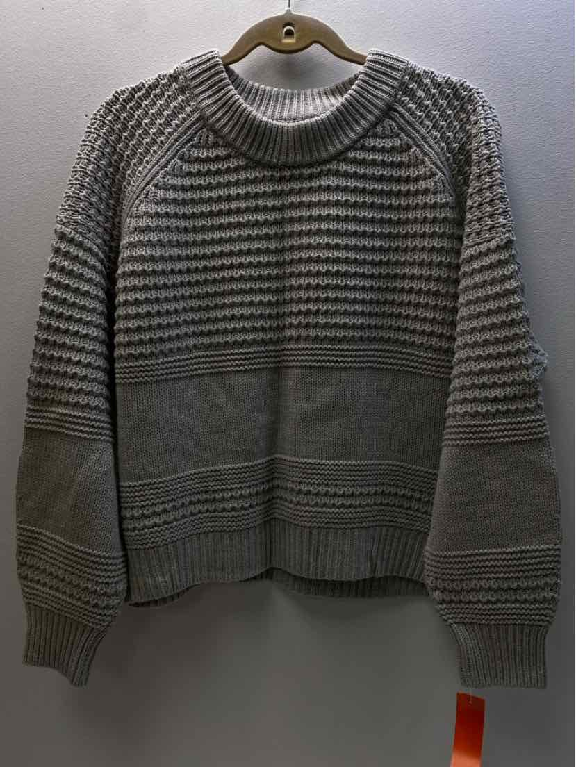 Universal Thread Size XL Sweater